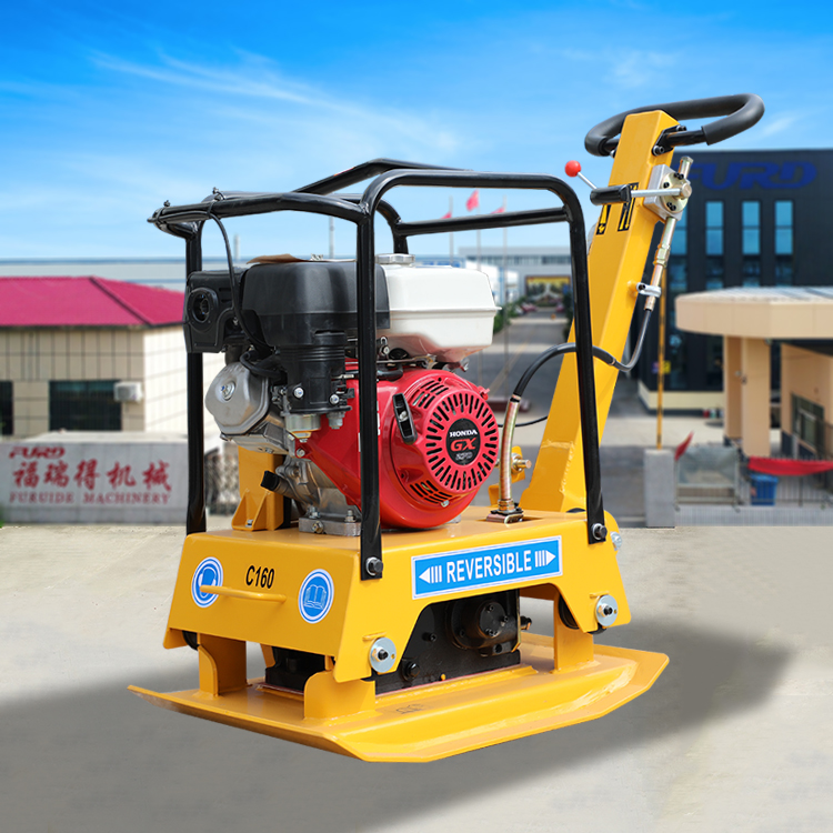 Виброплита FURD FPB-S30G — реверсивная, бензиновая Honda GX270, 30 кН